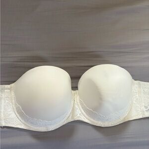 White Lace Strapless Bra